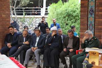 مراسم رونمایی از یادمان شهدای گمنام